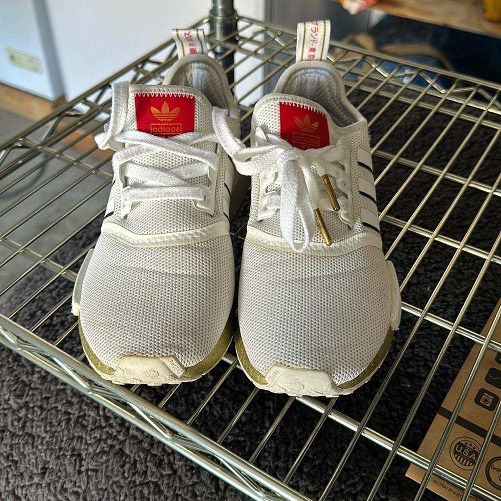 adidas NMD R1 United By Sneakers - Tokyo 2020